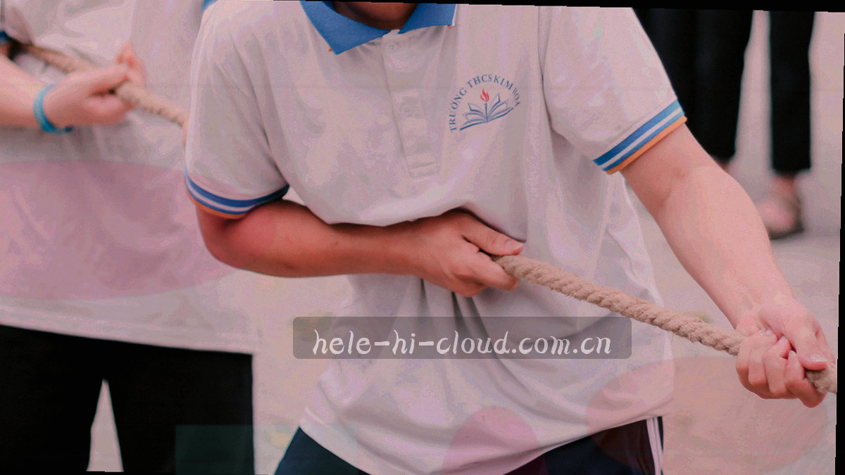 浏览器界面示意，输入框内是关键词，下方结果按分类标签分组显示并标注定位耗时